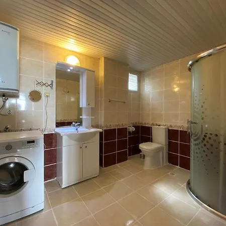 Lara'da Lux Mustakil Bahceli Ev Apartment Antalya