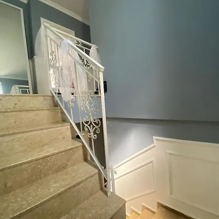 Lara'da Lux Mustakil Bahceli Ev Apartment