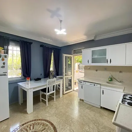 Apartment Lara'da Lux Mustakil Bahceli Ev