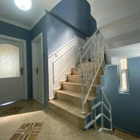 Apartment Lara'da Lux Mustakil Bahceli Ev *