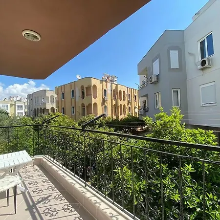 Lara'da Lux Mustakil Bahceli Ev Apartman
