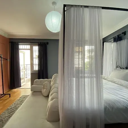 Lara'da Lux Mustakil Bahceli Ev Apartman Antalya